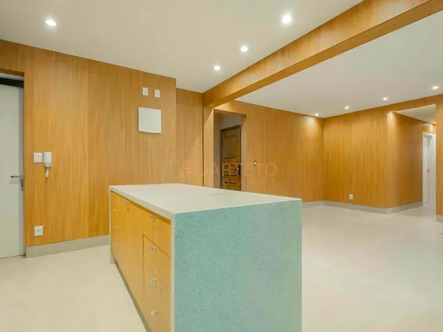 Apartamento 2 quartos e 3 banheiros, à venda, no bairro Itaim Bibi em São Paulo