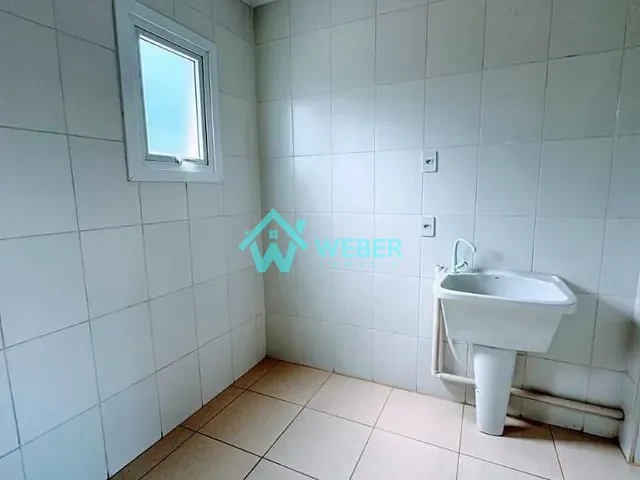 Apartamento 2 quartos e 1 banheiro, à venda, no bairro Vila Nova em Novo Hamburgo