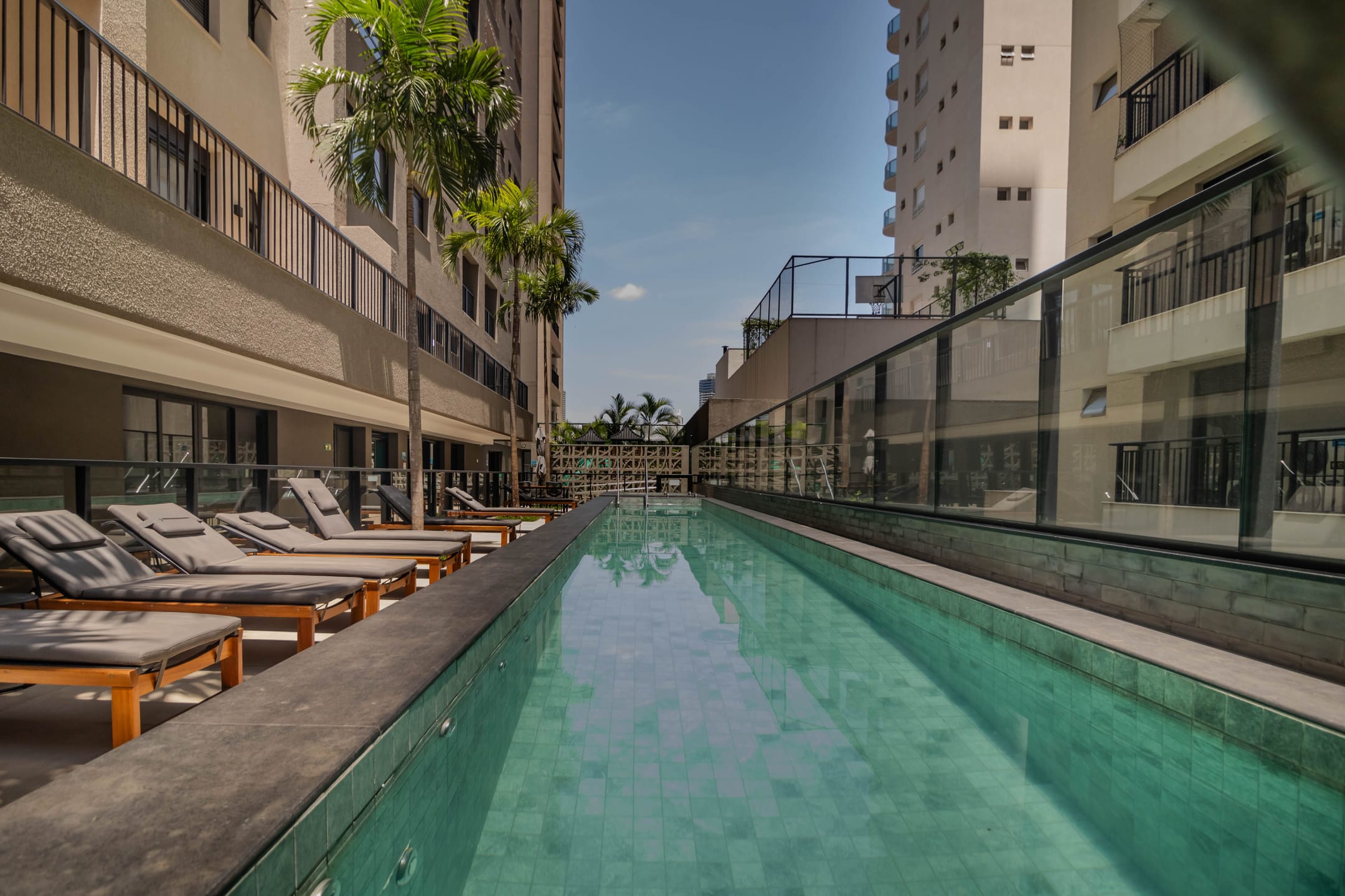 Apartamento à venda com 2 quartos, 70m² - Foto 27