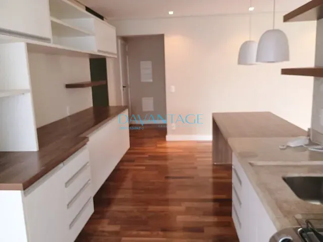 Apartamento para alugar, no bairro Cidade Monções em São Paulo