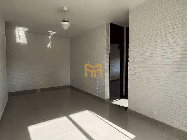 Apartamento 2 quartos e 2 banheiros, para alugar, no bairro Marco em Belém