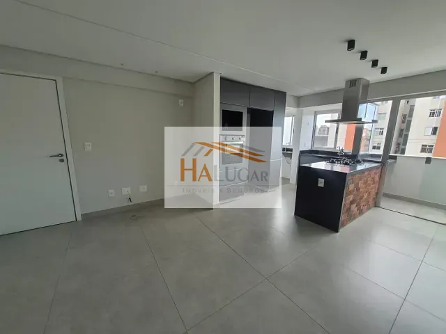 Apartamento 2 quartos e 1 banheiro, para alugar, no bairro Lourdes em Belo Horizonte