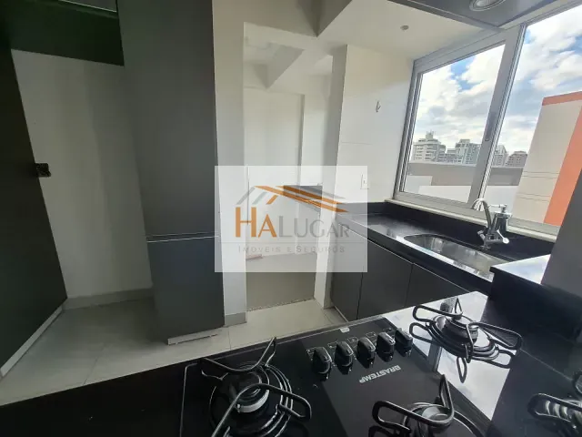 Apartamento 2 quartos e 1 banheiro, para alugar, no bairro Lourdes em Belo Horizonte