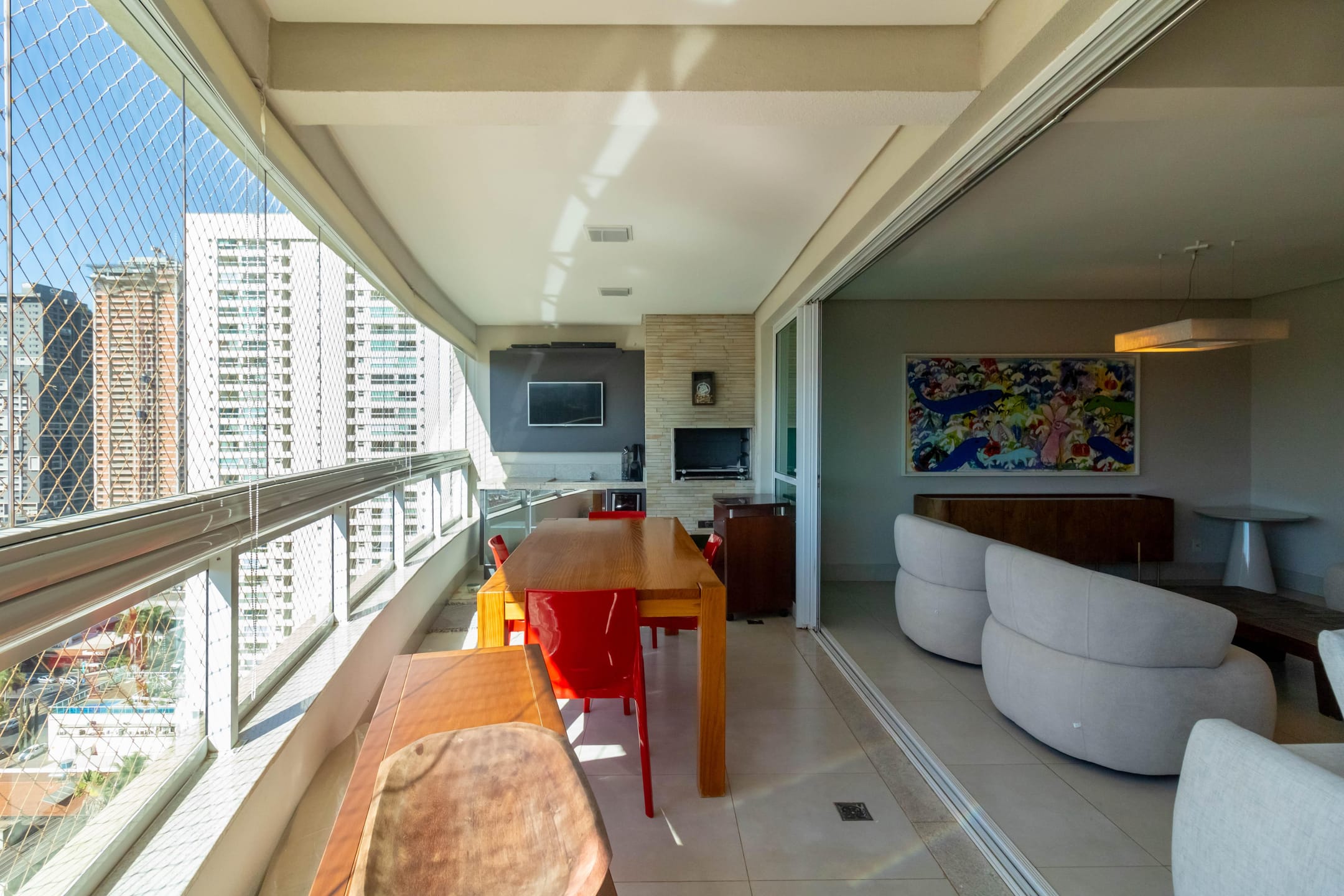 Apartamento à venda com 4 quartos, 176m² - Foto 1