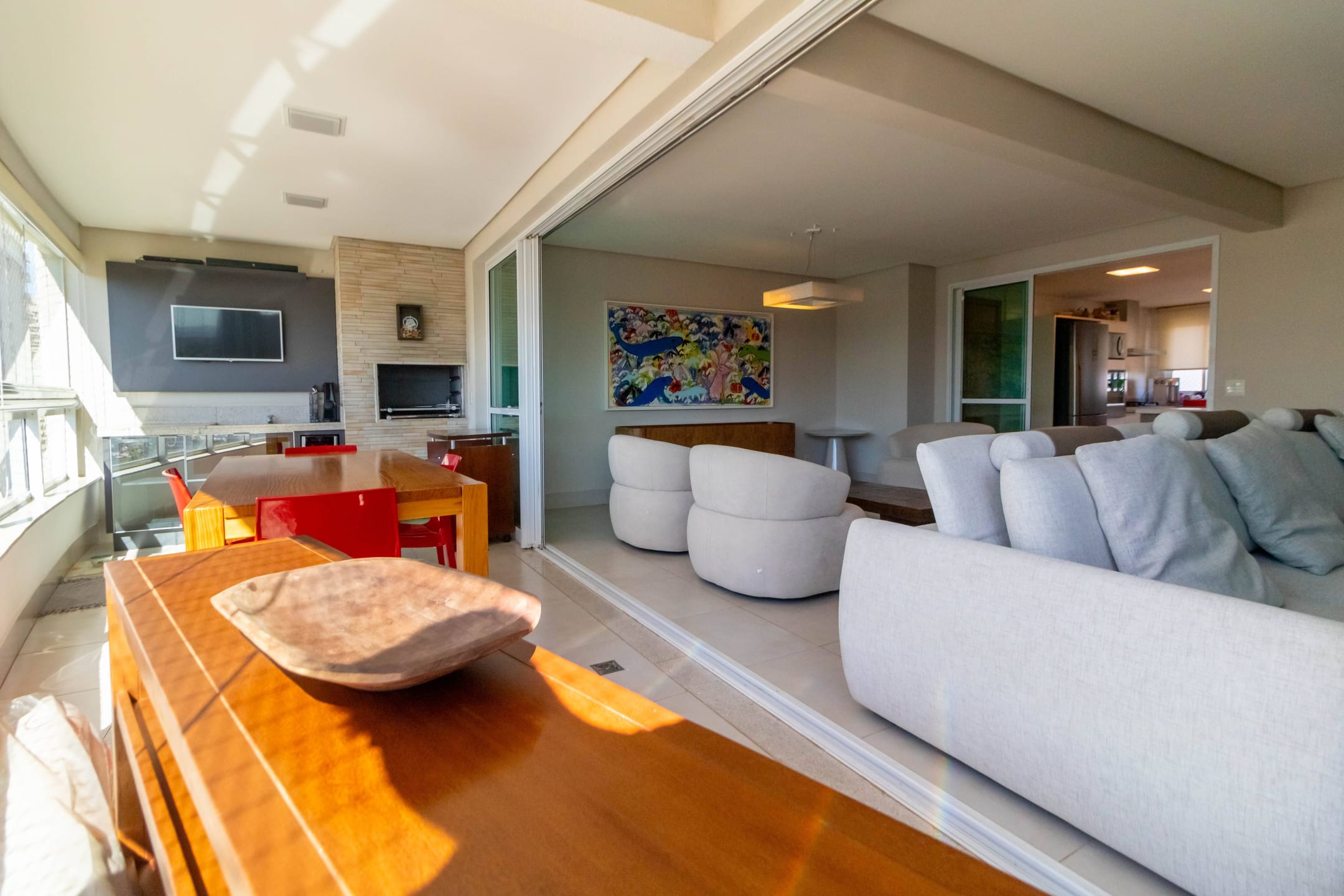 Apartamento à venda com 4 quartos, 176m² - Foto 2