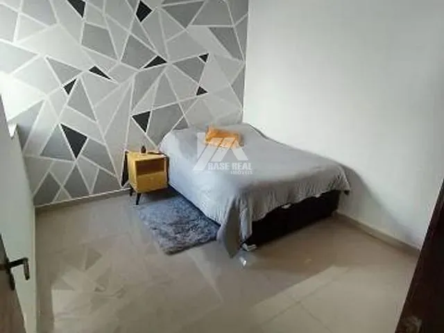 Apartamento com 347m² 4 quartos e 2 banheiros, à venda, no bairro Centro em Ponta Grossa
