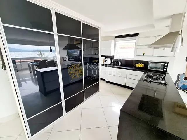 Apartamento com 179m² 3 quartos e 2 banheiros, à venda, no bairro Jurerê em Florianópolis