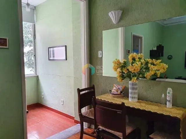 Apartamento com 40m² 1 quarto e 1 banheiro, à venda, no bairro Copacabana em Rio de Janeiro