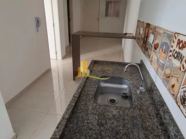 Apartamento 2 quartos e 1 banheiro, à venda, no bairro Vila Carmosina em São Paulo