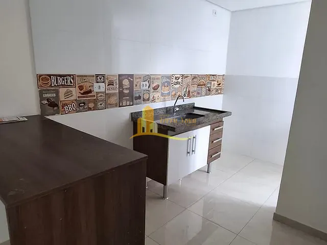 Apartamento 2 quartos e 1 banheiro, à venda, no bairro Vila Carmosina em São Paulo