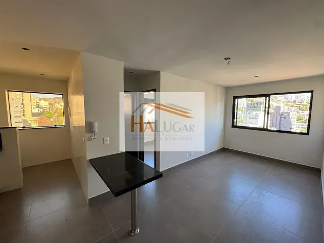 Apartamento 1 quarto e 1 banheiro, à venda, no bairro Santa Efigênia em Belo Horizonte