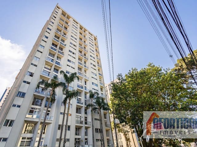 Apartamento 2 quartos e 1 banheiro, à venda, no bairro Cabral em Curitiba