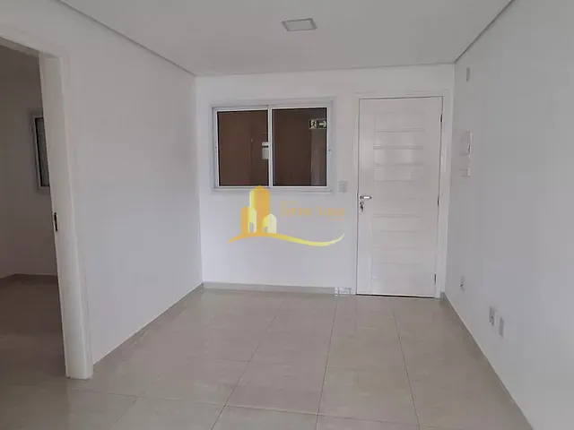 Apartamento 2 quartos e 1 banheiro, à venda, no bairro Vila Carmosina em São Paulo