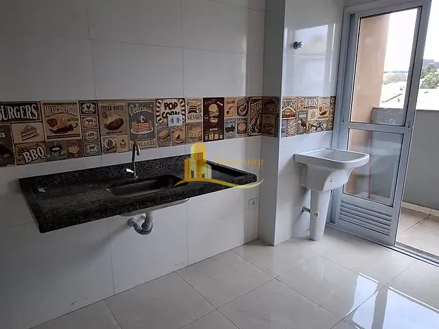 Apartamento 2 quartos e 1 banheiro, à venda, no bairro Vila Carmosina em São Paulo