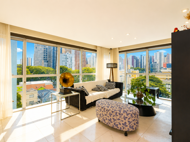 Apartamento com 379m² 4 quartos e 6 banheiros, à venda, no bairro Água Verde em Curitiba