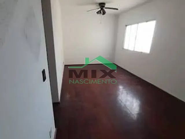Apartamento 2 quartos e 1 banheiro, para alugar, no bairro Taboão em São Bernardo do Campo