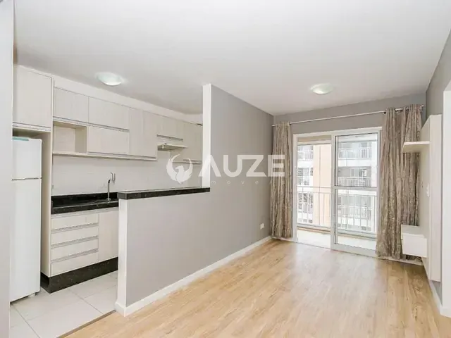 Apartamento com 51m², à venda, no bairro Capão Raso em Curitiba