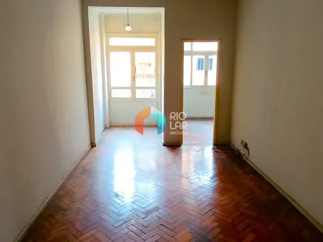 Apartamento com 79m² 2 quartos e 1 banheiro, à venda, no bairro Glória em Rio de Janeiro