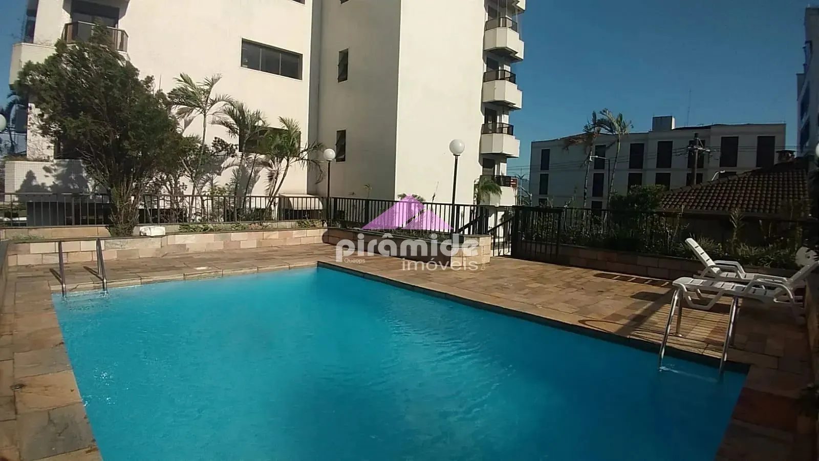 Apartamento, 3 quartos, 140 m² - Foto 1