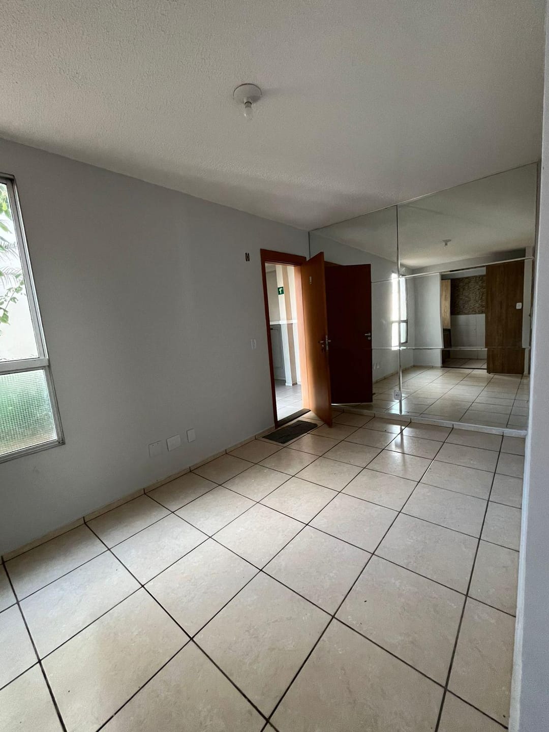 Apartamento à venda com 2 quartos, 47m² - Foto 3