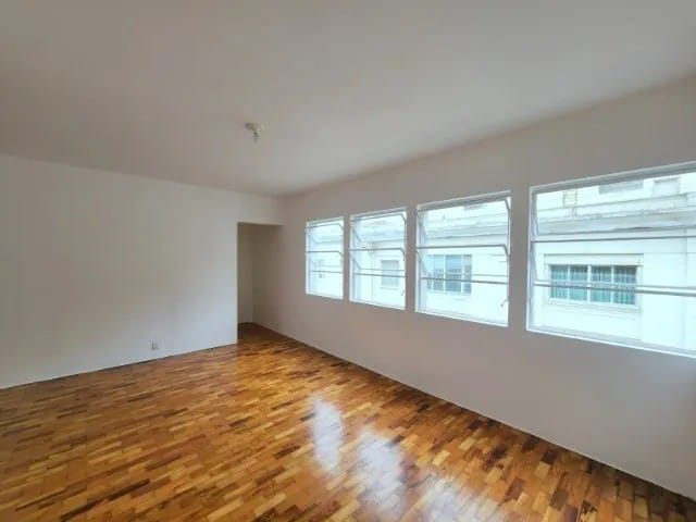 Foto do Apartamento - APARTAMENTO A VENDA NA AV ANGELICA | 3 QUARTOS | 2 BANHEIROS | 1 VAGA | (entre Higienópolis e Santa Cecília) | PERTO DO METRÔ | Luyd Abranches Consultoria Imobiliária