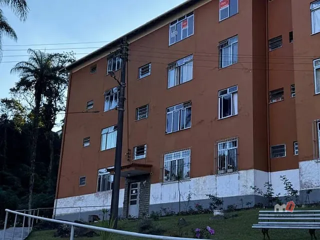 Apartamento 3 quartos e 1 banheiro, à venda, no bairro Alto da Serra em Petrópolis