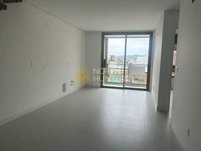 Apartamento com 103m² 2 quartos e 2 banheiros, à venda, no bairro Jurerê em Florianópolis