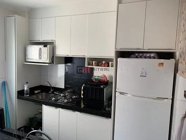 Apartamento 2 quartos e 1 banheiro, à venda, no bairro Chácara Manella em Cambé