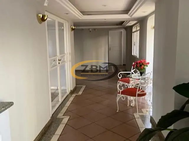 Apartamento com 196m² 3 quartos e 2 banheiros, à venda ou para alugar, no bairro Centro em Londrina