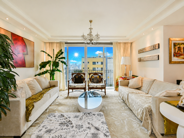 Apartamento com 308m² 3 quartos e 4 banheiros, à venda, no bairro Batel em Curitiba