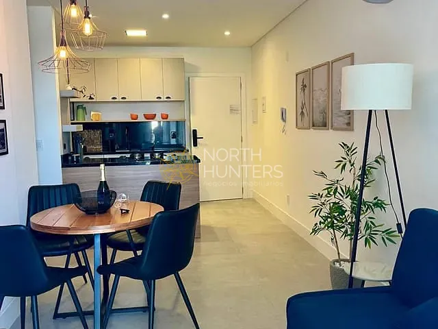 Apartamento com 151m² 2 quartos e 3 banheiros, à venda ou para alugar, no bairro Jurerê em Florianópolis