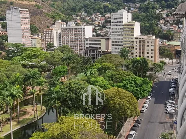 Apartamento 3 quartos e 2 banheiros, à venda, no bairro Centro em Vitória