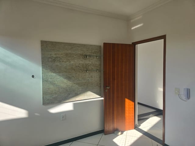 Apartamento 1 quarto e 1 banheiro, para alugar, no bairro Riviera Fluminense em Macaé