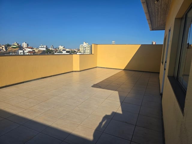 Apartamento 1 quarto e 1 banheiro, para alugar, no bairro Riviera Fluminense em Macaé