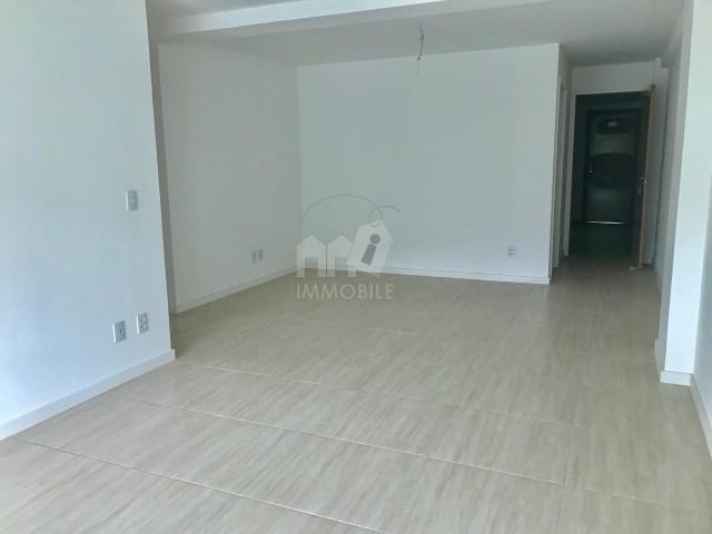 Apartamento 3 quartos e 2 banheiros, à venda, no bairro Corrêas em Petrópolis