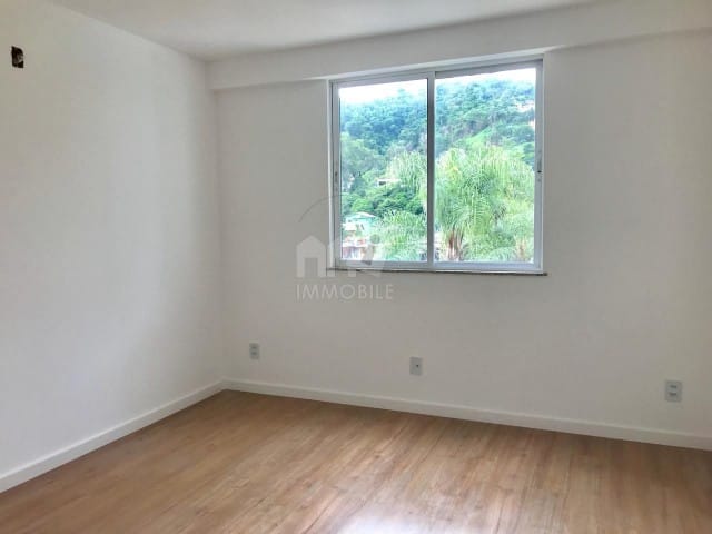 Apartamento 3 quartos e 2 banheiros, à venda, no bairro Corrêas em Petrópolis