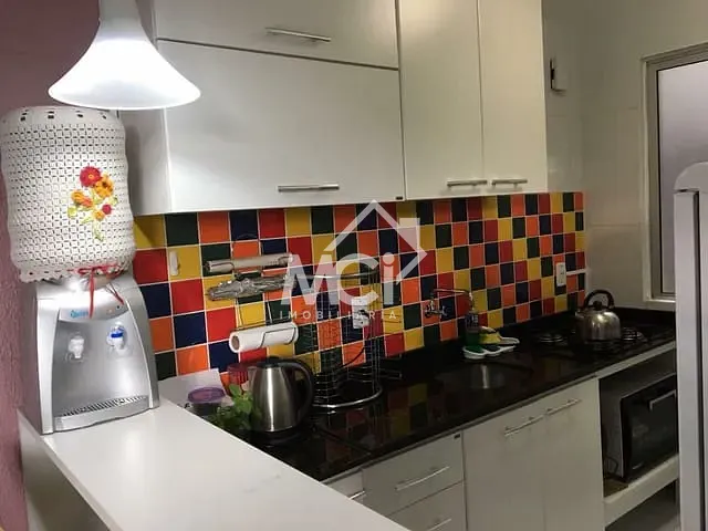 Apartamento 2 quartos e 1 banheiro, à venda, no bairro Três Vendas em Pelotas