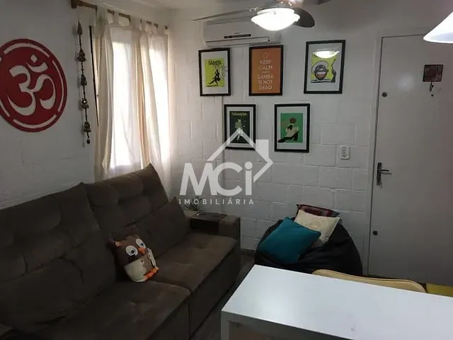 Apartamento 2 quartos e 1 banheiro, à venda, no bairro Três Vendas em Pelotas