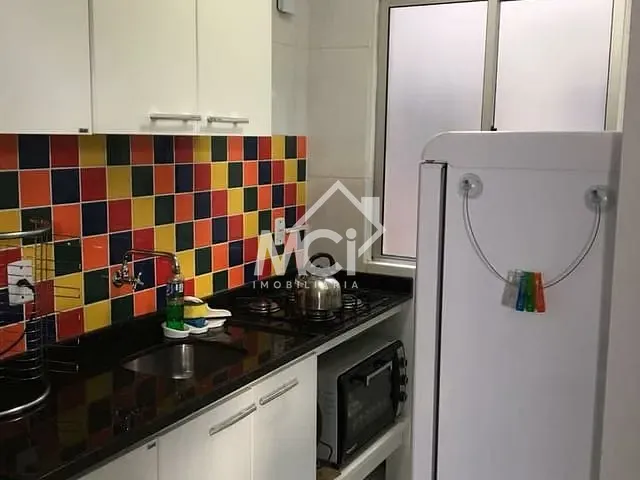 Apartamento 2 quartos e 1 banheiro, à venda, no bairro Três Vendas em Pelotas