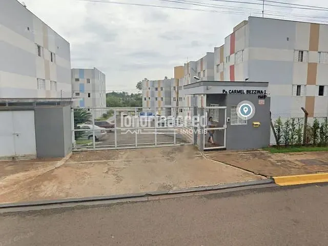 Apartamento 2 quartos e 1 banheiro, à venda, no bairro Jardim Strass em Londrina