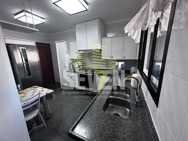 Apartamento com 206m² 3 quartos e 3 banheiros, à venda, no bairro Vila Cidade Universitária em Bauru