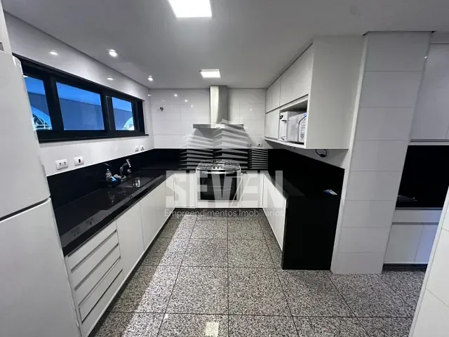 Apartamento com 206m² 3 quartos e 3 banheiros, à venda, no bairro Vila Cidade Universitária em Bauru