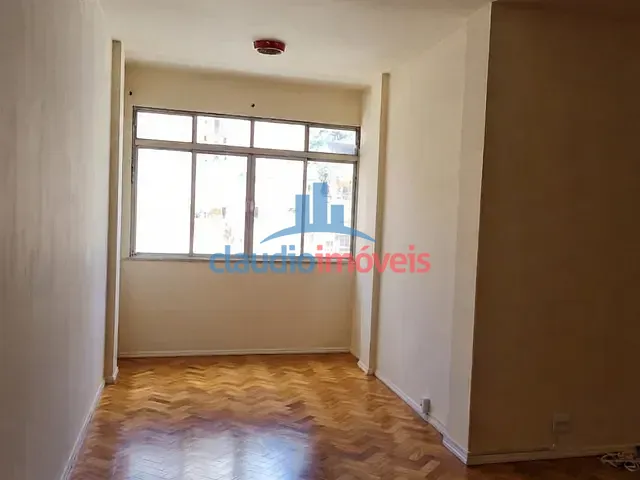 Apartamento 2 quartos e 1 banheiro, para alugar, no bairro Centro em Barra Mansa