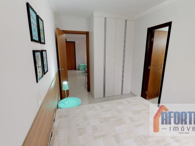 Apartamento 1 quarto e 1 banheiro, para alugar, no bairro Centro em Curitiba