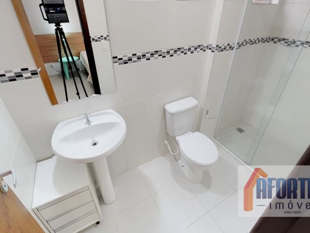 Apartamento 1 quarto e 1 banheiro, para alugar, no bairro Centro em Curitiba