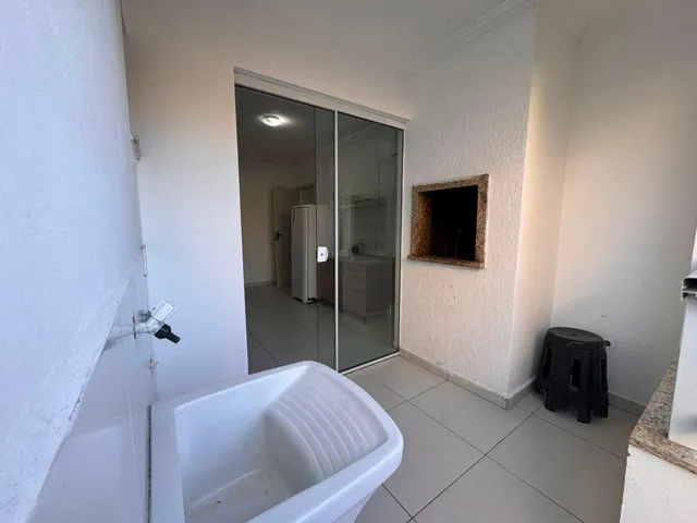 Apartamento 2 quartos e 2 banheiros, à venda, no bairro Ingleses do Rio Vermelho em Florianópolis