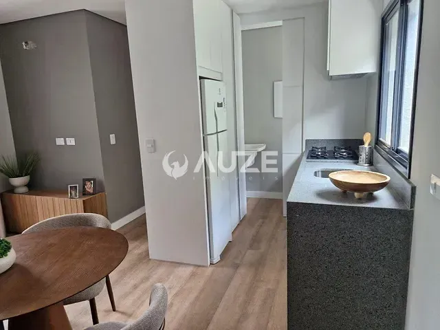 Apartamento com 50m² 2 quartos e 2 banheiros, à venda, no bairro Água Verde em Curitiba