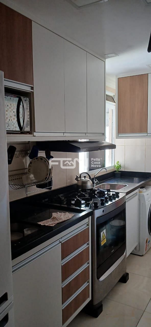 Apartamento à venda com 2 quartos, 40m² - Foto 11