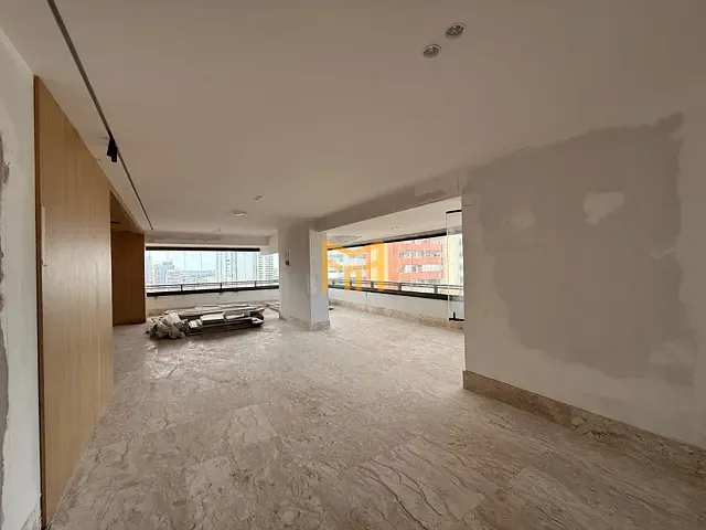 Apartamento 4 quartos e 6 banheiros, à venda, no bairro Umarizal em Belém