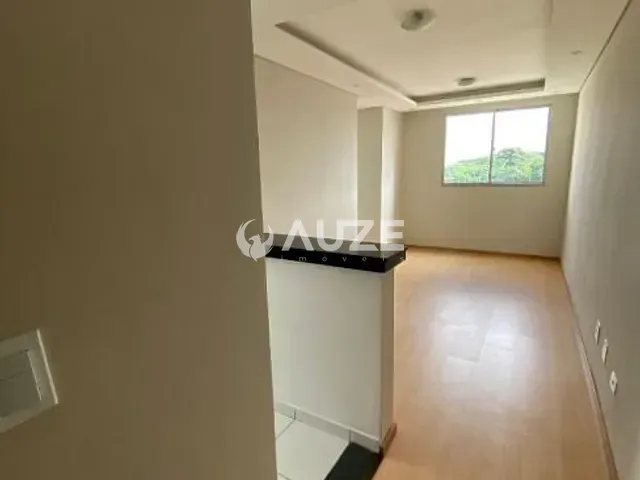 Apartamento com 47m² 2 quartos e 1 banheiro, à venda, no bairro Pinheirinho em Curitiba